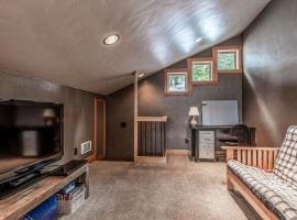 3 Bed 3 Bath Vacation home in Schweitzer Mountain, hotel v destinaci Sandpoint