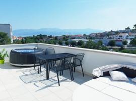 apartman Marina, hotel in Sutivan