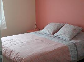 La halte chambre chez l habitant, Hotel in Bonnes