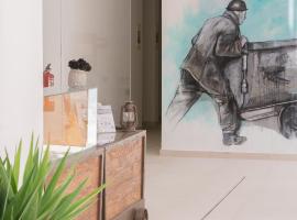 La Mina Hostal Boutique, guest house in Conil de la Frontera