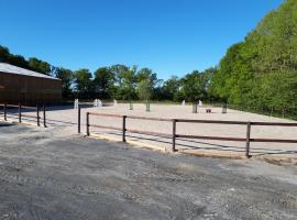 g&icirc;te du haras de val&egrave;s