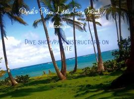 Derek's Place Eco-Lodge, hotel pro pobyt s domácími mazlíčky v destinaci Little Corn Island