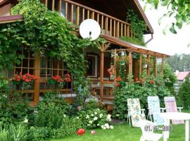 Cudodomek na Mazurach w Woszczelach koło Ełku，位于厄尔科的酒店