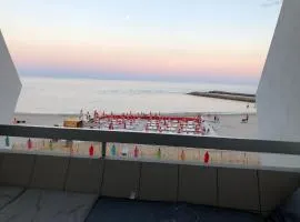 Bel appartement F1 cabine 30m² face mer parking