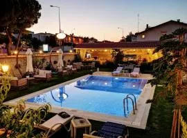 Salbakos Herakleia Hotel