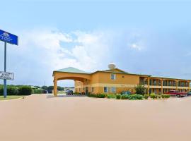 Pine Point Inn & Suites, ξενοδοχείο σε Smithville