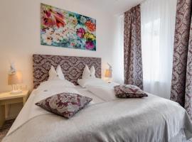 Boutique Hotel Goldenes Lamm, готель у місті Філлах