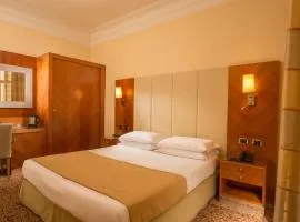 Suite Opera Rooms