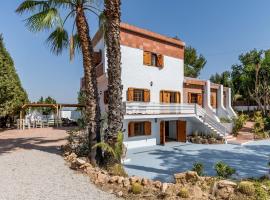 La Colina, hôtel avec piscine à La Pobla de Vallbona