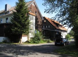 Hotel & Hostel Drei Bären, hotel v destinaci Altenau