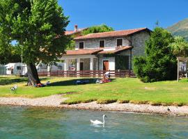 Villa Carolina, B&B i Domaso