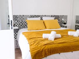 Hypercentre Charmant 2 Chambres Au Calme avec Joli Patio Privatif, hotel a Nantes