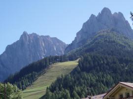 Tobià de Barat, spahotell i Pozza di Fassa