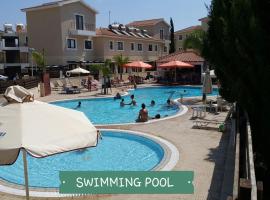 CHRIS'S KYKLADES HOLIDAY APARTMENT, spahotell i Paralimni