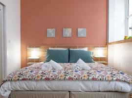 Hypercentre Appart 2 à 4 pers, Calme & Cosy avec Terrasse Privée, hotel a Nantes