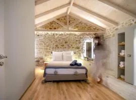 Paxos Fairytales Lovenest 1