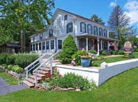 1825 Inn Bed and Breakfast, holiday rental in Palmyra