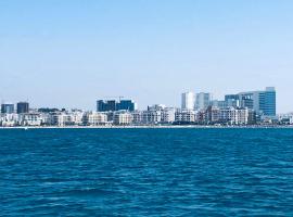 Haut standing beach apartment, Tanger City Mall, Tangier, hótel í nágrenninu