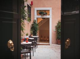 Residenza Ducato, hotel near La Fenice Theatre, Venice