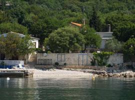 Apartments & Rooms Neno, guest house in Tribanj-Krušćica