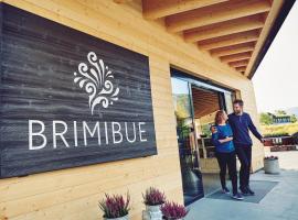 BrimiBue Hotel, hotel a Lom