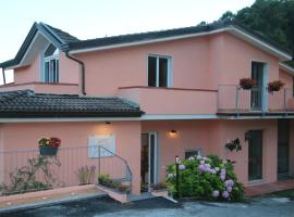 B & B LA MARMIFERA, B&B in Carrara