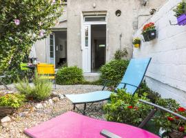 Maison (75m2) - le patio du centre ville, feriebolig i Tours