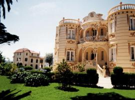 Hotel Palacete Peñalba, hotel em Castropol