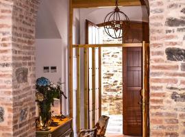 HOTEL LUZ ALMONASTER: Almonaster la Real'da bir otel