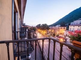 Roccamonfina Palace Hotel, hotel v destinácii Roccamonfina