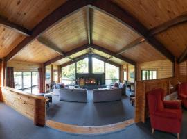 Westwood Lodge, hotel with parking in Franz Josef