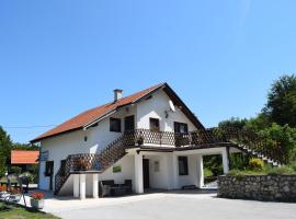 Rooms Ruza, maison d'hôtes à Smoljanac