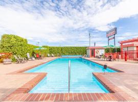 Westridge Motor Inn, hotel with pools in Osoyoos