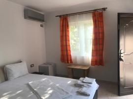 Raven Comstar, hotel v destinaci Corbu