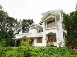 4BHK White Snow Spacious Holiday Home Munnar