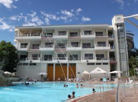 Hotel Los Puentes Comfacundi, hôtel à Girardot