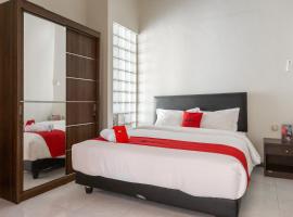 RedDoorz @ Soekarno Hatta Indah, nhà nghỉ dưỡng ở Malang