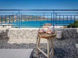 SeaView flat steps to the Beach
