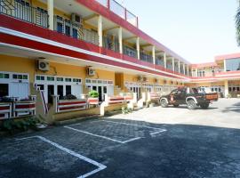 RedDoorz Plus near Stadion Wijaya Kusuma, hotel v destinácii Cilacap