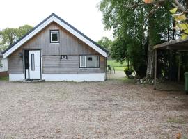 vakantiewoning grensgebied Groningen/Drenthe/Friesland, casa o chalet en Zevenhuizen