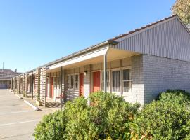 Kite Street Units, motel in Orange