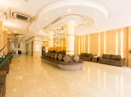 Minh Tam Hotel and Spa, hotel near Tan Son Nhat International Airport - SGN, Ho Chi Minh City