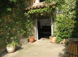 Cal Gironell, Hotel in Santa María de Meyá