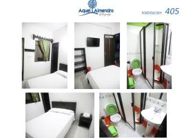 Hospedaje Aquel Almendro, δωμάτιο σε οικογενειακή κατοικία σε Santa Fe de Antioquia
