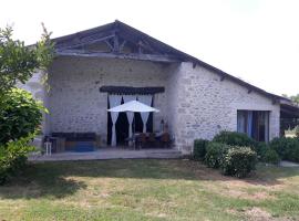 gîte 10 pers - Rimbes Casteljaloux、カステルジャルーの別荘