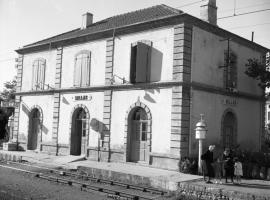 Pansija La Gare De Millas Chambres d'hôtes pilsētā Millas