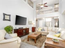 Symphony Home near Fort Worth Stockyard, Globe Life, AT&T by HomeStayPros