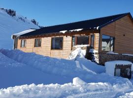 PEWMA Casa de Montaña, campamento en Caviahue