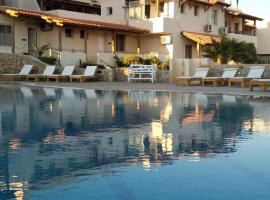 Creta Suites: Koutsounari şehrinde bir otel