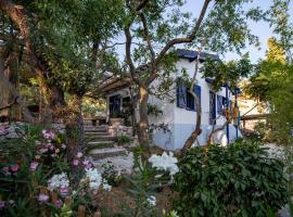 Les Maisons de pêcheur avec Jacuzzi, holiday home in Sète